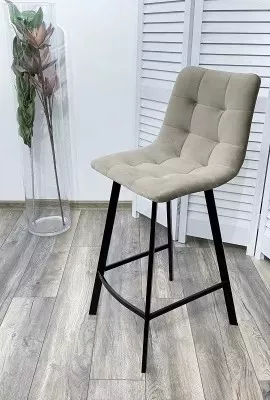 Полубарный стул CHILLI-QB SQUARE латте #25, велюр/ черный каркас (H=66cm) М-City