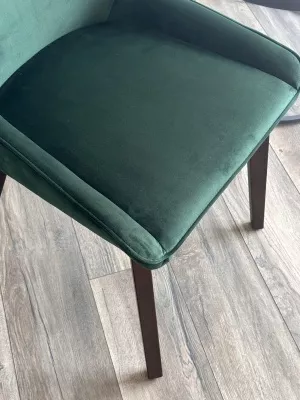 Стул CRISTIAN Future-073 изумрудный, велюр / орех, ®DISAUR